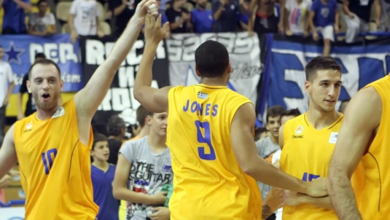 Έπαιξε ρόλο ο κόσμος για Μάντζαρη