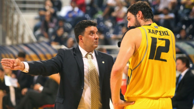 «Να αφήσουν τα προσωπικά τους...»