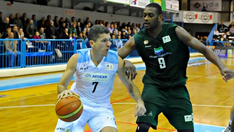 Καλαϊτζής: «Βαρύτητα στην άμυνα»