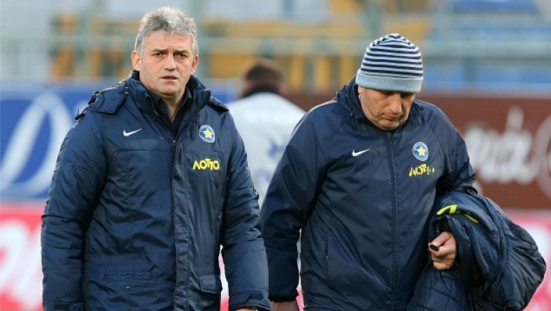 Τώρα Φάμπρι, στο βάθος Τσιώλης...