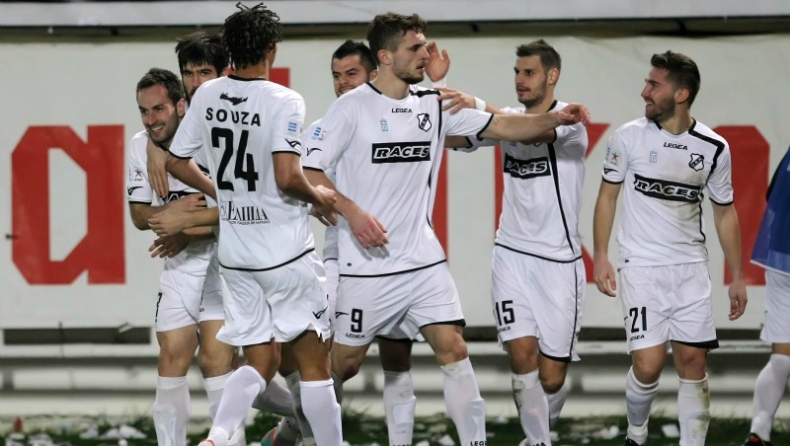 Συνεχίζει την ενίσχυση