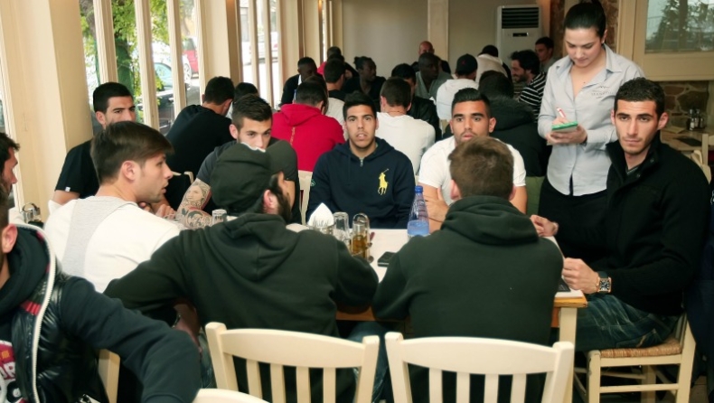 «Άκυρο» παικτών στο γεύμα
