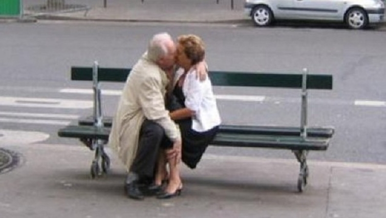 95χρονος lover boy‏