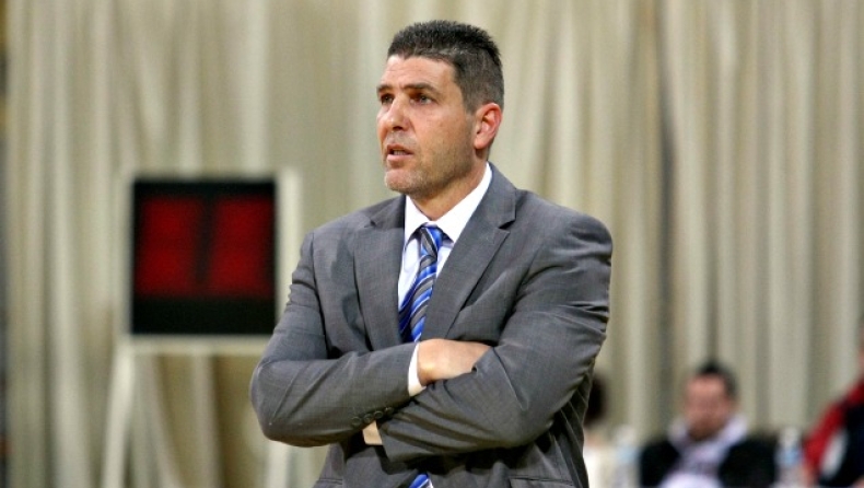 Σκαραφίγκας: «Με 21 λάθη έως το 30'...»