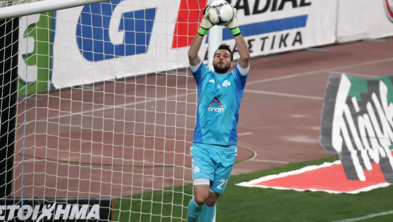 Κλαμπ Μπριζ για Καρνέζη