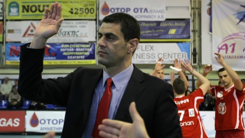 Δημήτρης Καζάζης: «Ο βασιλιάς ζει»!