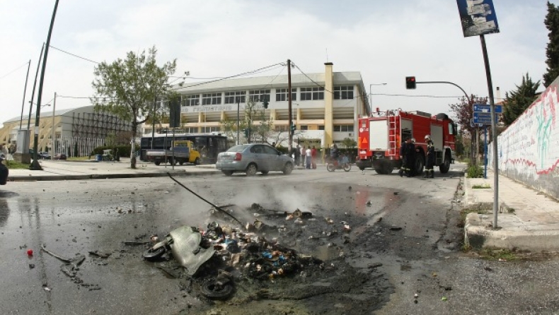 Ξύλο στον Βόλο! (pics)