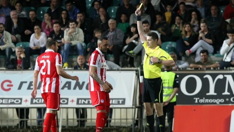 «Κόκκινα» παράπονα για διαιτησία