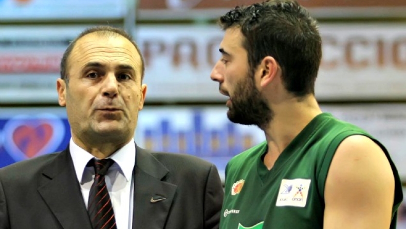 Ζάρας: «Στον προπονητή μας με αγάπη»