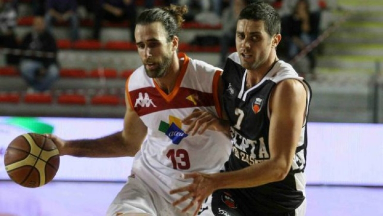 Έκπληξη από Μπρίντιζι, ακάθεκτη η Βαρέζε