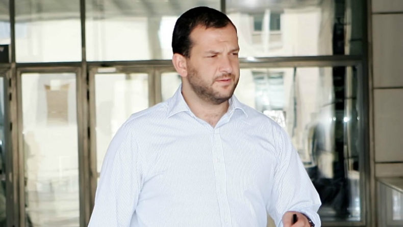 Ραντεβού Αδαμίδη με Aραβες