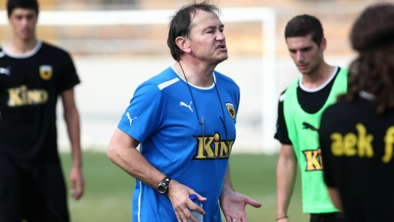 Μοναδικό πρόβλημα ο Βλάχος για ΑΕΚ