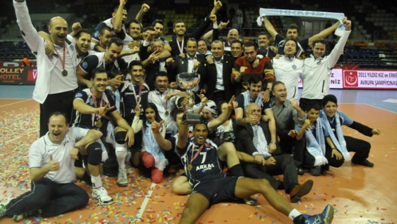 Κόντρα σε Αγκάμεζ ο «γηραιός»