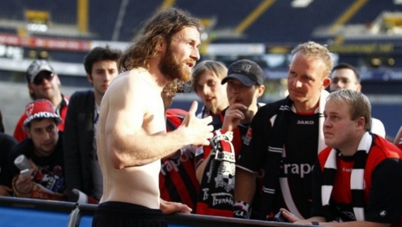 Τέλος ο Αμανατίδης από Άιντραχτ