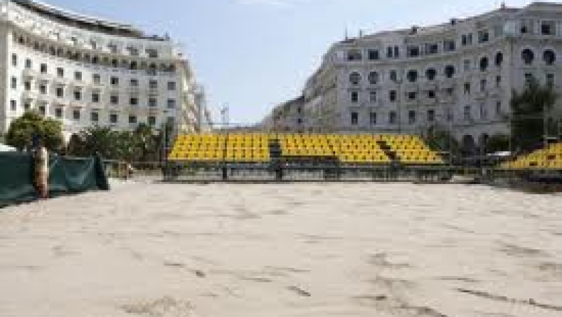 Oύτε τουρίστες