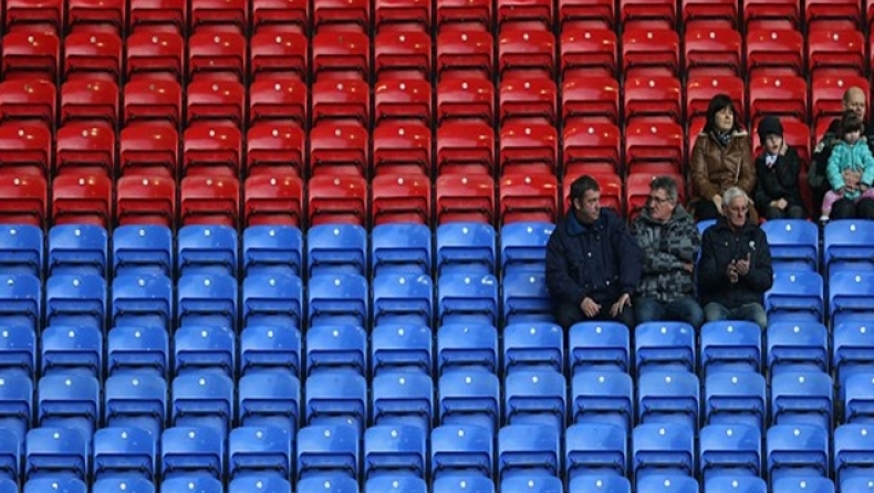 Άδειες θέσεις στο FA Cup... (pics)