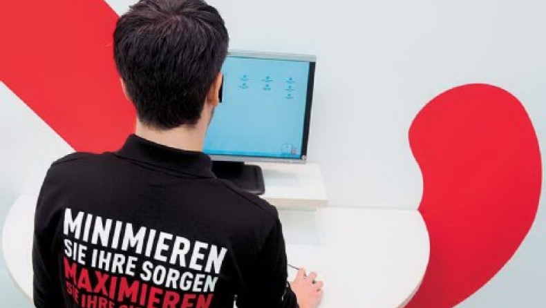 Ενας στους πέντε νεαρούς προτιμούν το Ιντερνετ από το σεξ