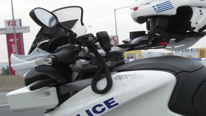 Αστυνομικός τραυμάτισε ηλικιωμένη