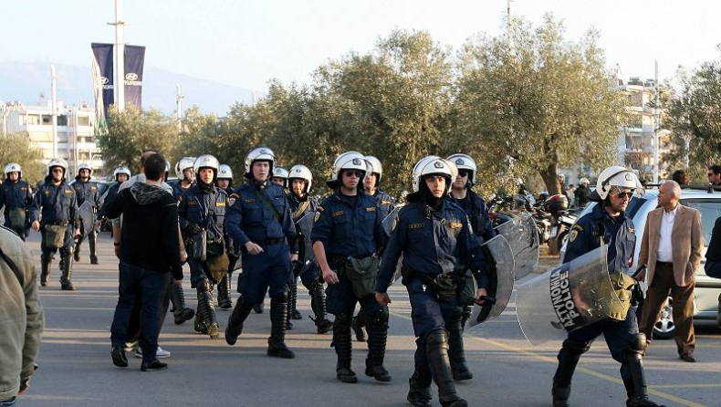 Ήδη δεκάδες αστυνομικοί στο ΣΕΦ
