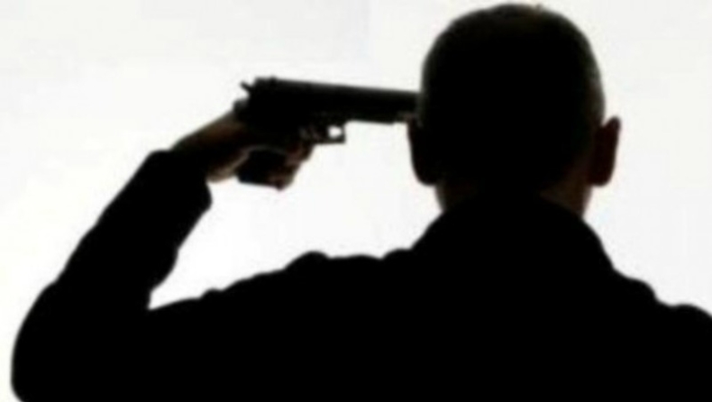 Αυτοκτόνησε μετά τη γυναίκα του