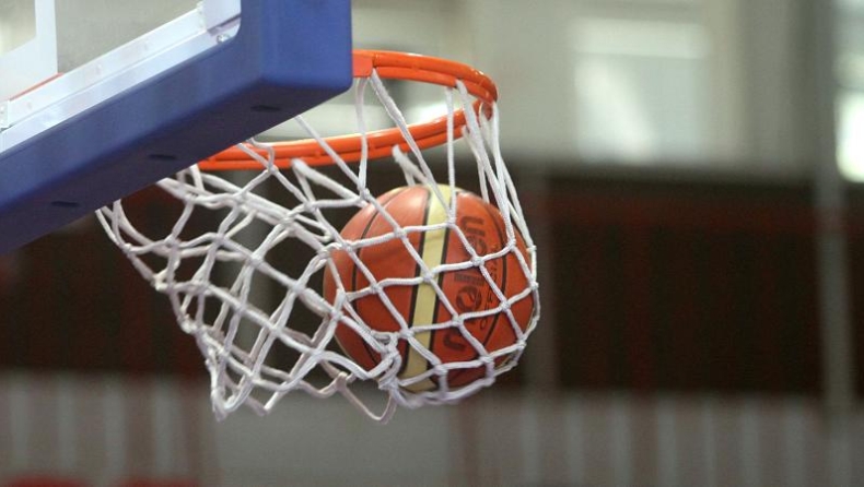 Αμετάβλητη η κορυφή