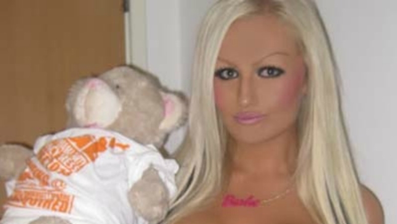 Κουκλάρες που μας θυμίζουν Barbie!