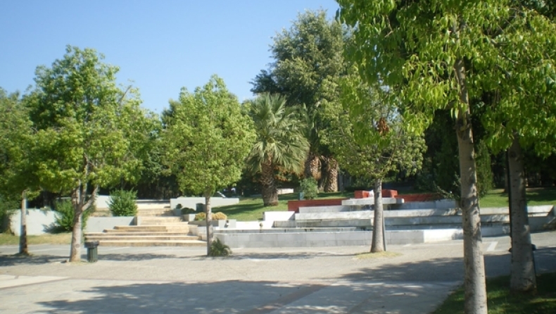 Νεκρή γυναίκα στο Αιγάλεω! (vid)