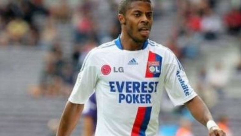 «Ενδιαφέρθηκε για Μπαστός ο Ολυμπιακός»