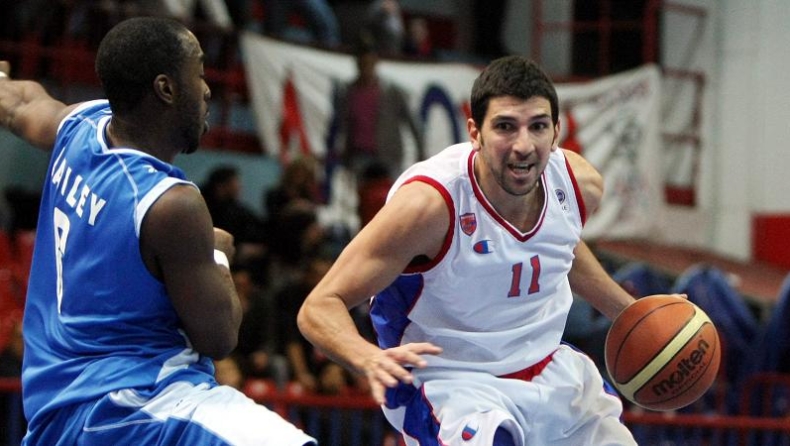 Έμεινε στον Πανιώνιο ο Μπατής