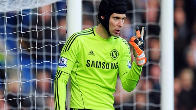 Tσεχ: «Ανόητες θεωρίες των Μέσων»