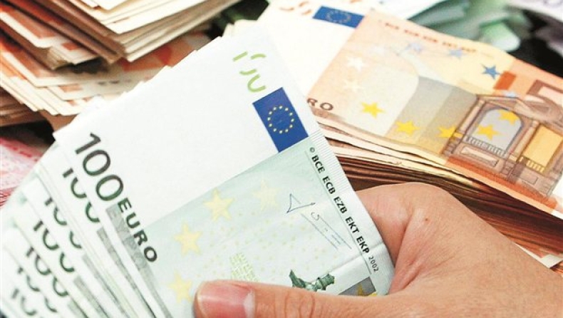 Βενζινοπώλης με θαλαμηγό και 80χρονη με νυκτερινό κέντρο