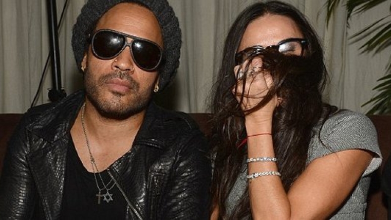 Η Ντέμι Μουρ "κομμάτια" (pics)