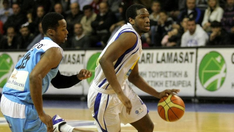 «Ο Ολυμπιακός μου προσφέρει πολλά λεφτά»