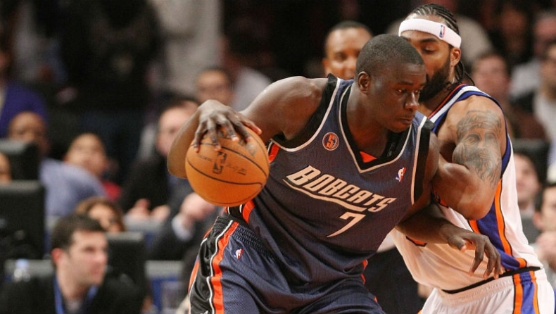 Ακόμα γελάνε με την βολή του! (Vid)