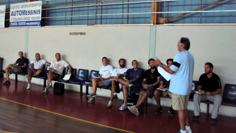 Στα... θρανία με τον Μίσσα (pics)