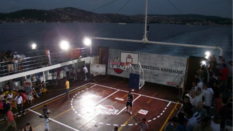 Μπάσκετ στο Βόσπορο με «Τεό» (pics)