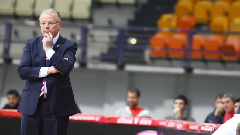 «Άδειοι λόγω τελικού»