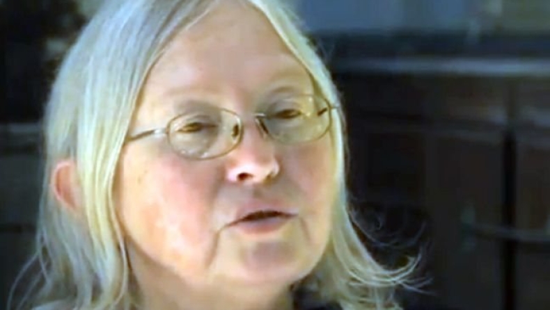 Ζούσε με 100 νεκρές γάτες στο ψυγείο της