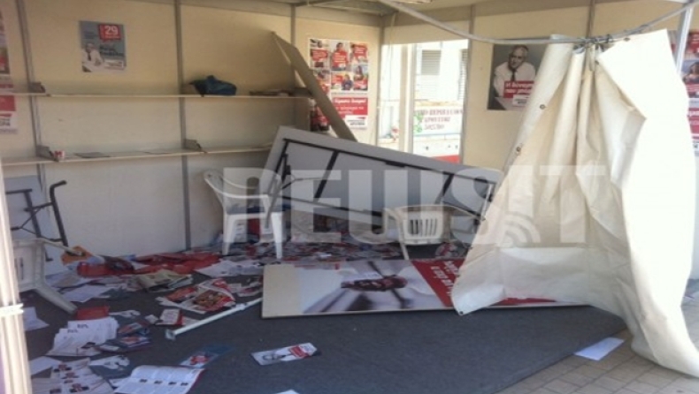 Έκαψαν εκλογικά περίπτερα και μια... Mercedes