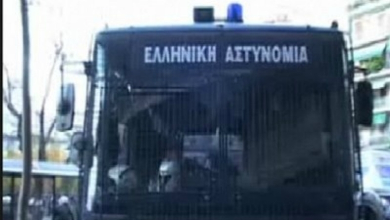 "Eμφύλιος" στην αστυνομία