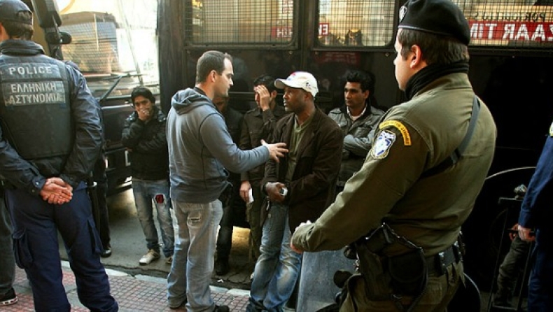 Eπιχείρηση-«σκούπα» στην καρδιά της Αθήνας