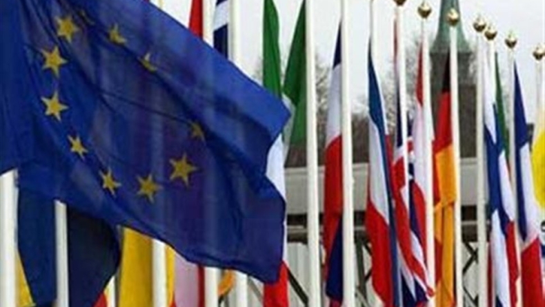 Φοβάται επανάσταση ο Γιούνκερ
