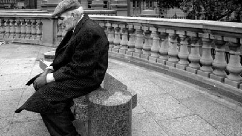 Οι γιορτές δεν «ταιριάζουν» στην τρίτη ηλικία