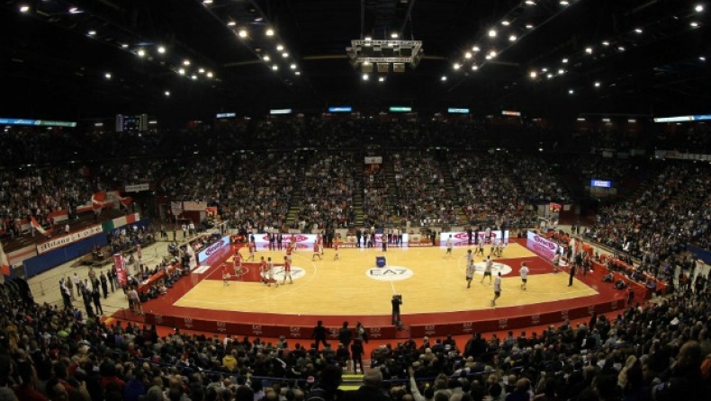 Άνοδος 16% στα εισιτήρια της Αρμάνι Τζινς!