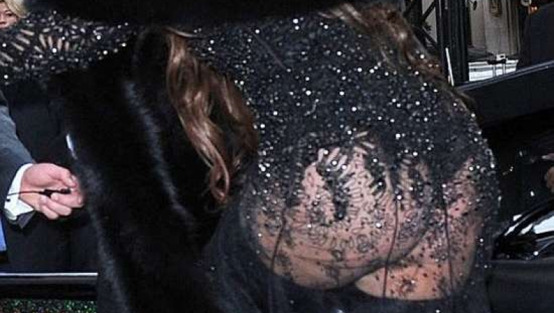 Lady Gaga με την... όπισθεν! (pics)