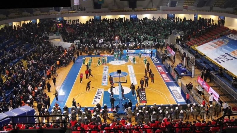 Δέκα φορές ντροπή...