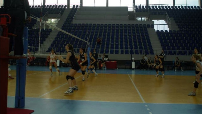 Δεν τα κατάφεραν οι Νεάνιδες