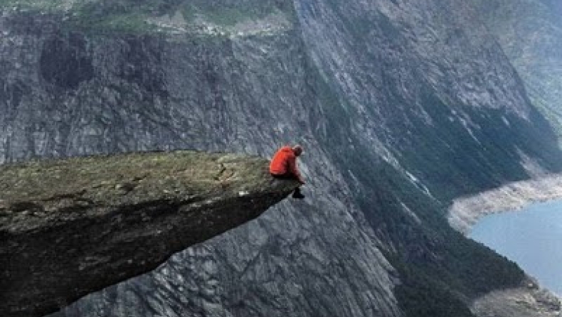 Ο φόβος του τέλους που... έρχεται!