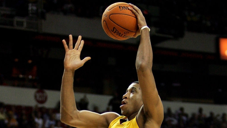 Φεύγει ο Όλιβερ, έρχεται ο Γκριν