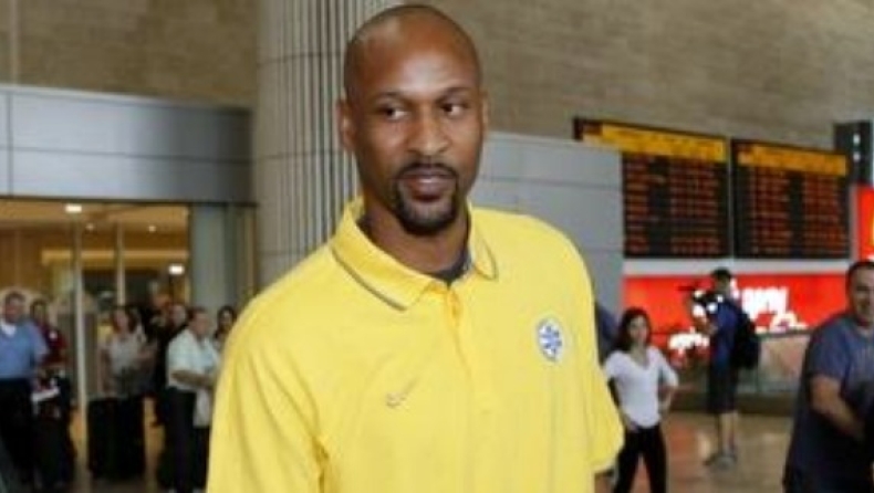 Αφίξεων συνέχεια στο Τελ Αβίβ